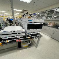 Agilent 1290 Infinity II HPLC System with DAD and Autosampler image 0